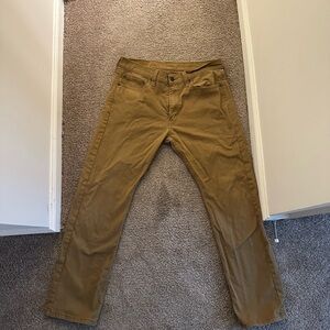 Levi’s Baggy Khaki